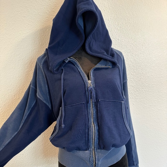 free people movement Jackets & Blazers - Free People Movement fitted zip Hoodie. Size medium. NWOT.